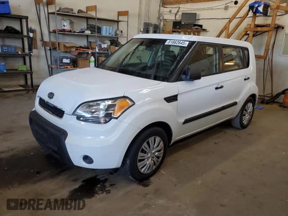 ✅ 2011 Kia Soul • VIN: KNDJT2A11B7704331 • Lot: 81862645. Wystawiony na Copart z przebiegiem 212 981 mil. Bezpłatny archiwum sprzedaży aukcyjnych z USA i szczegółowy raport historii pojazdu na DreamBid. Zdjęcie 1.