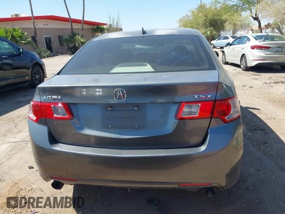 ✅ 2010 Acura TSX • VIN: JH4CU2F69AC008847 • Lot: 42432908. Listed on IAAI with Not provided. Free auction sales archive from the USA and detailed vehicle history report at DreamBid. Image 17.