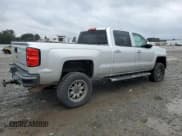 ✅ 2015 Chevrolet Silverado 2500HD LT • VIN: 1GC1CVEG6FF577751 • Lot: 46105205. Wystawiony na Copart z przebiegiem 226 829 mil. Bezpłatny archiwum sprzedaży aukcyjnych z USA i szczegółowy raport historii pojazdu na DreamBid. Zdjęcie 3.
