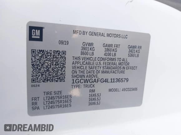 ✅ 2020 Chevrolet Express Cargo • VIN: 1GCWGAFG4L1136579 • Lot: 42368930. Wystawiony na IAAI z przebiegiem 148 792 mil. Bezpłatny archiwum sprzedaży aukcyjnych z USA i szczegółowy raport historii pojazdu na DreamBid. Zdjęcie 9.