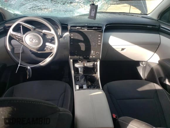 ✅ 2024 Hyundai Tucson SEL • VIN: 5NMJBCDE5RH344975 • Lot: 73869074. Wystawiony na Copart z przebiegiem 27 831 mil. Bezpłatny archiwum sprzedaży aukcyjnych z USA i szczegółowy raport historii pojazdu na DreamBid. Zdjęcie 8.