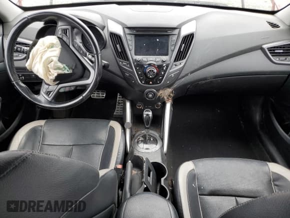✅ 2015 Hyundai Veloster Turbo • VIN: KMHTC6AE7FU225773 • Lot: 71656824. Listed on Copart with 58,058 mi. Free auction sales archive from the USA and detailed vehicle history report at DreamBid. Image 8.