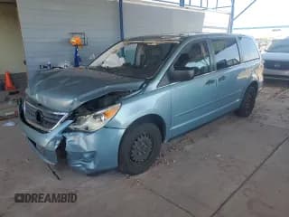 ✅ 2010 Volkswagen Routan S • VIN: 2V4RW4D16AR305886 • Lot: 66039854. Listed on Copart with 164,087 mi. Free auction sales archive from the USA and detailed vehicle history report at DreamBid. Image 1.