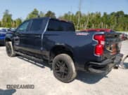 ✅ 2021 Chevrolet Silverado 1500 Custom Trail Boss • VIN: 1GCPYCEF2MZ392454 • Lot: 69590394. Wystawiony na Copart z przebiegiem 16 243 mil. Bezpłatny archiwum sprzedaży aukcyjnych z USA i szczegółowy raport historii pojazdu na DreamBid. Zdjęcie 2.