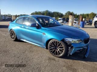 ✅ 2019 BMW M2 Competition • VIN: WBS2U7C52K7D01646 • Lot: 43097434. Wystawiony na Copart z przebiegiem 26 312 mil. Bezpłatny archiwum sprzedaży aukcyjnych z USA i szczegółowy raport historii pojazdu na DreamBid. Zdjęcie 4.