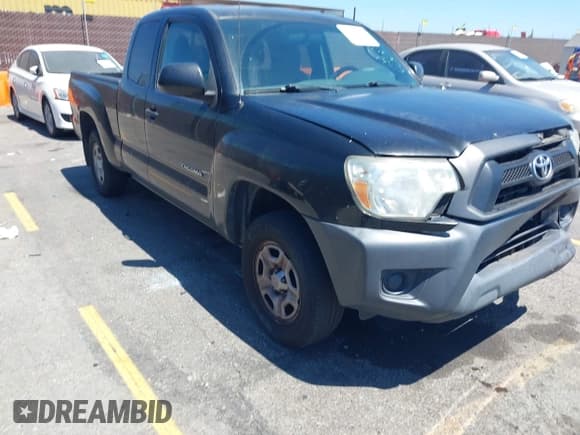 ✅ 2013 Toyota Tacoma • VIN: 5TFTX4CN0DX034105 • Лот: 42861631. Опубликован ранее на IAAI с пробегом 199 024 миль. Бесплатный доступ к архиву аукционных продаж из США и подробный отчёт об истории автомобиля на DreamBid. Изображение 1.