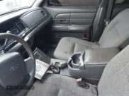 ✅ 2005 Ford Police Interceptor • VIN: 2FAFP71W05X155261 • Лот: 43137018. Опубликован ранее на IAAI с пробегом 222 000 миль. Бесплатный доступ к архиву аукционных продаж из США и подробный отчёт об истории автомобиля на DreamBid. Изображение 5.