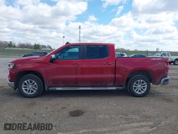 ✅ 2023 Chevrolet Silverado 1500 LT • VIN: 3GCUDDED0PG259330 • Lot: 41886285. Listed on IAAI with 84,293 mi. Free auction sales archive from the USA and detailed vehicle history report at DreamBid. Image 15.