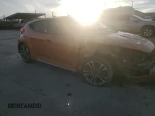 ✅ 2016 Hyundai Veloster Turbo Rally Edition • VIN: KMHTC6AE8GU293100 • Lot: 83682184. Wystawiony na Copart z przebiegiem Nie podano. Bezpłatny archiwum sprzedaży aukcyjnych z USA i szczegółowy raport historii pojazdu na DreamBid. Zdjęcie 4.