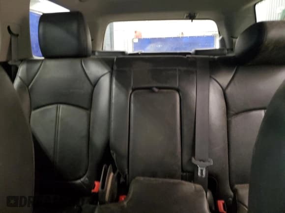 ✅ 2012 GMC Acadia SLT1 • VIN: 1GKKVRED4CJ251245 • Lot: 92087505. Wystawiony na Copart z przebiegiem 194 215 mil. Bezpłatny archiwum sprzedaży aukcyjnych z USA i szczegółowy raport historii pojazdu na DreamBid. Zdjęcie 10.