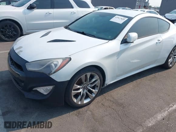 ✅ 2014 Hyundai Genesis Coupe Premium • VIN: KMHHT6KD7EU114232 • Lot: 42917030. Wystawiony na IAAI z przebiegiem 72 006 mil. Bezpłatny archiwum sprzedaży aukcyjnych z USA i szczegółowy raport historii pojazdu na DreamBid. Zdjęcie 2.