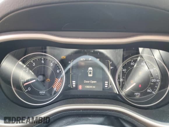 ✅ 2014 Jeep Cherokee Altitude • VIN: 1C4PJMCS5EW212252 • Lot: 64934565. Listed on Copart with 138,244 mi. Free auction sales archive from the USA and detailed vehicle history report at DreamBid. Image 9.