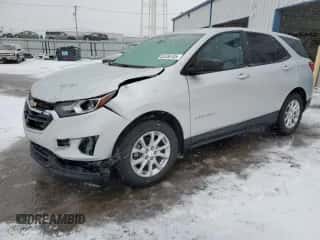 2021 Chevrolet Equinox LS z VIN 3GNAXHEV5MS149299, wystawiony jako Copart lot #45156105 z przebiegiem 44 745 mil mil oraz Szkoda całkowita • Salvage title. Historia ofert i sprzedaży dostępna na DreamBid. Obrazek 1.