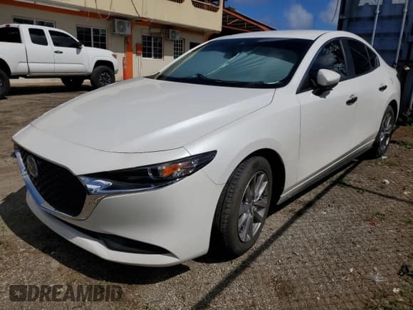 ✅ 2020 Mazda 3 • VIN: JM1BPABL1L1147881 • Lot: 56875555. Wystawiony na Copart z przebiegiem Nie podano. Bezpłatny archiwum sprzedaży aukcyjnych z USA i szczegółowy raport historii pojazdu na DreamBid. Zdjęcie 1.