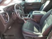 ✅ 2021 Chevrolet Silverado 1500 RST • VIN: 3GCUYEET1MG231839 • Lot: 77041394. Wystawiony na Copart z przebiegiem 71 142 mil. Bezpłatny archiwum sprzedaży aukcyjnych z USA i szczegółowy raport historii pojazdu na DreamBid. Zdjęcie 7.