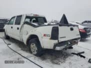 ✅ 2004 Chevrolet Silverado 1500 LS • VIN: 2GCEK13T341332990 • Lot: 41671515. Wystawiony na Copart z przebiegiem 218 496 mil. Bezpłatny archiwum sprzedaży aukcyjnych z USA i szczegółowy raport historii pojazdu na DreamBid. Zdjęcie 2.