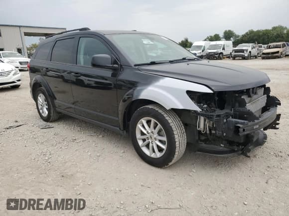 ✅ 2019 Dodge Journey SE • VIN: 3C4PDCBBXKT867009 • Lot: 70303325. Wystawiony na Copart z przebiegiem 87 815 mil. Bezpłatny archiwum sprzedaży aukcyjnych z USA i szczegółowy raport historii pojazdu na DreamBid. Zdjęcie 4.