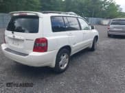 ✅ 2007 Toyota Highlander w/3rd Row • VIN: JTEEP21A870213949 • Lot: 42682147. Wystawiony na IAAI z przebiegiem 157 310 mil. Bezpłatny archiwum sprzedaży aukcyjnych z USA i szczegółowy raport historii pojazdu na DreamBid. Zdjęcie 4.