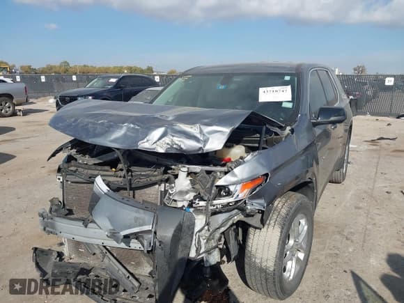 ✅ 2021 Chevrolet Traverse LS • VIN: 1GNERFKW7MJ231128 • Lot: 43718747. Listed on IAAI with 37,809 mi. Free auction sales archive from the USA and detailed vehicle history report at DreamBid. Image 2.