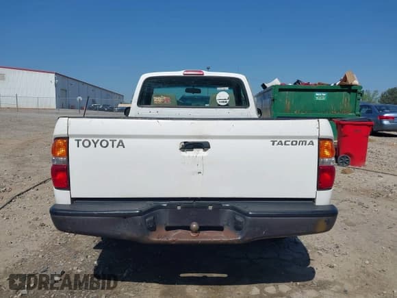 ✅ 2004 Toyota Tacoma • VIN: 5TENL42N74Z412936 • Lot: 42039092. Listed on IAAI with 289,926 mi. Free auction sales archive from the USA and detailed vehicle history report at DreamBid. Image 17.