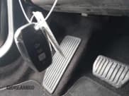 ✅ 2017 Lincoln MKZ Reserve • VIN: 3LN6L5ECXHR633677 • Lot: 43214951. Wystawiony na IAAI z przebiegiem 44 653 mil. Bezpłatny archiwum sprzedaży aukcyjnych z USA i szczegółowy raport historii pojazdu na DreamBid. Zdjęcie 11.