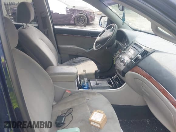 ✅ 2011 Hyundai Veracruz Limited • VIN: KM8NU4CC4BU169033 • Lot: 42741619. Listed on IAAI with 211,764 mi. Free auction sales archive from the USA and detailed vehicle history report at DreamBid. Image 5.