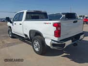 ✅ 2024 Chevrolet Silverado 2500HD Work Truck • VIN: 1GC2YLE73RF403781 • Lot: 40239055. Wystawiony na IAAI z przebiegiem 308 mil. Bezpłatny archiwum sprzedaży aukcyjnych z USA i szczegółowy raport historii pojazdu na DreamBid. Zdjęcie 3.
