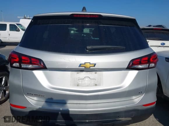 ✅ 2022 Chevrolet Equinox LT • VIN: 3GNAXJEV4NL224965 • Лот: 43252165. Опубликован ранее на IAAI с пробегом 121 963 миль. Бесплатный доступ к архиву аукционных продаж из США и подробный отчёт об истории автомобиля на DreamBid. Изображение 16.