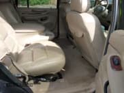 ✅ 2001 Lincoln Navigator • VIN: 5LMEU27R91LJ12007 • Lot: 42051253. Wystawiony na IAAI z przebiegiem 149 533 mil. Bezpłatny archiwum sprzedaży aukcyjnych z USA i szczegółowy raport historii pojazdu na DreamBid. Zdjęcie 8.