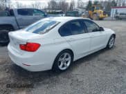 ✅ 2015 BMW 3 Series 328i • VIN: WBA3C1C56FK118629 • Lot: 41863460. Wystawiony na IAAI z przebiegiem 83 176 mil. Bezpłatny archiwum sprzedaży aukcyjnych z USA i szczegółowy raport historii pojazdu na DreamBid. Zdjęcie 4.