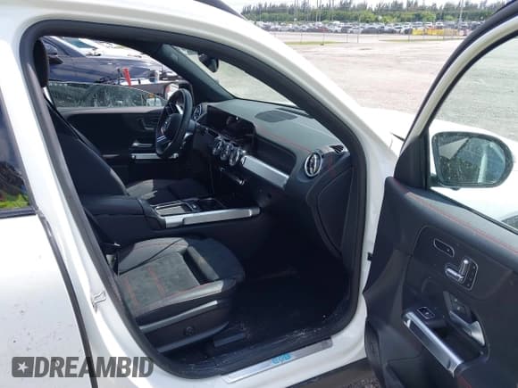 ✅ 2024 Mercedes-Benz EQB 250+ • VIN: W1N9M0CB7RN109945 • Лот: 42100727. Опубликован ранее на IAAI с пробегом 2 940 миль. Бесплатный доступ к архиву аукционных продаж из США и подробный отчёт об истории автомобиля на DreamBid. Изображение 5.