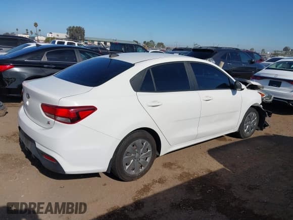✅ 2020 Kia Rio S • VIN: 3KPA24AD4LE258766 • Lot: 43026853. Listed on IAAI with 93,957 mi. Free auction sales archive from the USA and detailed vehicle history report at DreamBid. Image 4.