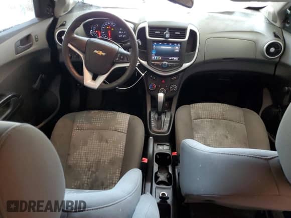 2020 Chevrolet Sonic LS с VIN 1G1JB5SB7L4105019, выставлен на аукционе Copart как лот 55061395 с пробегом 52 913 миль миль и Списание • Salvage title. История ставок и продаж доступна на DreamBid. Изображение 8.