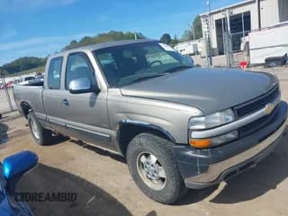 ✅ 2002 Chevrolet Silverado 1500 LS • VIN: 2GCEK19V521287718 • Lot: 43342896. Listed on IAAI with 199,522 mi. Free auction sales archive from the USA and detailed vehicle history report at DreamBid. Image 1.