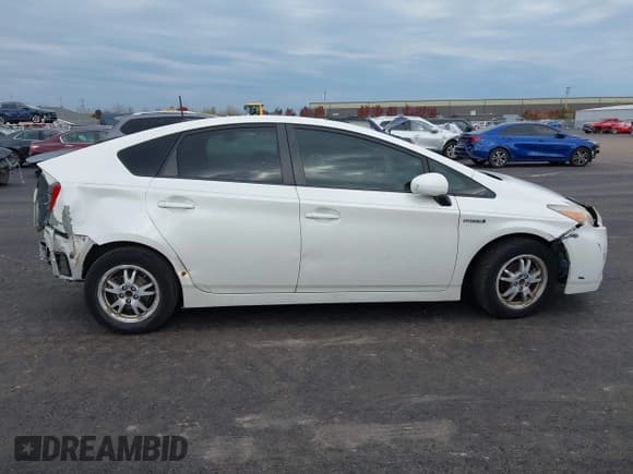 ✅ 2011 Toyota Prius III • VIN: JTDKN3DU9B5296196 • Lot: 43602831. Wystawiony na IAAI z przebiegiem 161 742 mil. Bezpłatny archiwum sprzedaży aukcyjnych z USA i szczegółowy raport historii pojazdu na DreamBid. Zdjęcie 13.