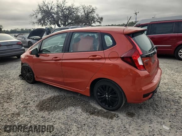 ✅ 2018 Honda Fit Sport • VIN: 3HGGK5G61JM719256 • Lot: 87480245. Listed on Copart with 124,976 mi. Free auction sales archive from the USA and detailed vehicle history report at DreamBid. Image 2.