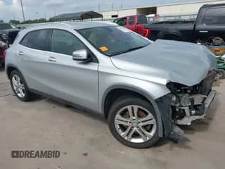 ✅ 2015 Mercedes-Benz GLA 250 • VIN: WDCTG4EB5FJ128192 • Лот: 42650245. Опубликован ранее на IAAI с пробегом 91 462 миль. Бесплатный доступ к архиву аукционных продаж из США и подробный отчёт об истории автомобиля на DreamBid. Изображение 1.
