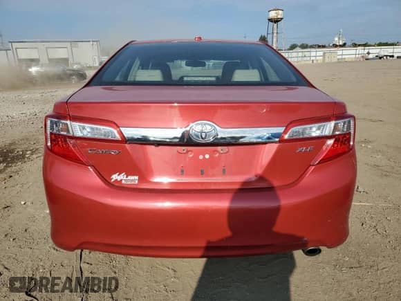 2012 Toyota Camry L z VIN 4T4BF1FK2CR158571, wystawiony jako Copart lot #80246935 z przebiegiem 108 108 mil mil oraz Szkoda całkowita • Salvage title. Historia ofert i sprzedaży dostępna na DreamBid. Obrazek 6.