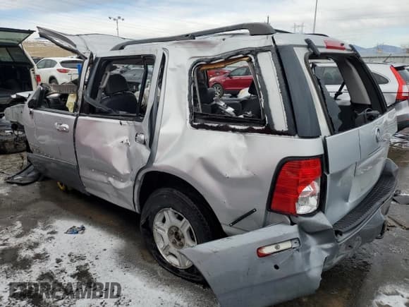 ✅ 2002 Mercury Mountaineer • VIN: 4M2ZU86WX2UJ22053 • Lot: 43076725. Wystawiony na Copart z przebiegiem Nie podano. Bezpłatny archiwum sprzedaży aukcyjnych z USA i szczegółowy raport historii pojazdu na DreamBid. Zdjęcie 2.