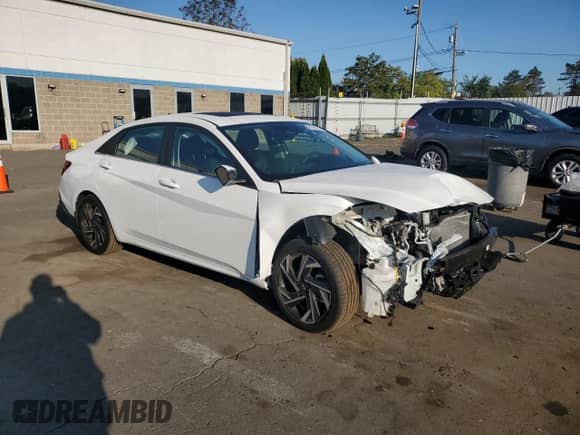 2024 Hyundai Elantra Limited with VIN KMHLP4DG3RU826883, listed as a Copart auction lot 80244515 with 7,591 mi miles and Salvage title. Bid and sale history available at DreamBid. Image 4.