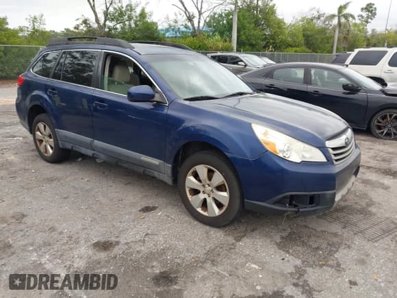 ✅ 2010 Subaru Outback Limited • VIN: 4S4BRBJCXA3317427 • Lot: 43892466. Listed on IAAI with 157,936 mi. Free auction sales archive from the USA and detailed vehicle history report at DreamBid. Image 1.