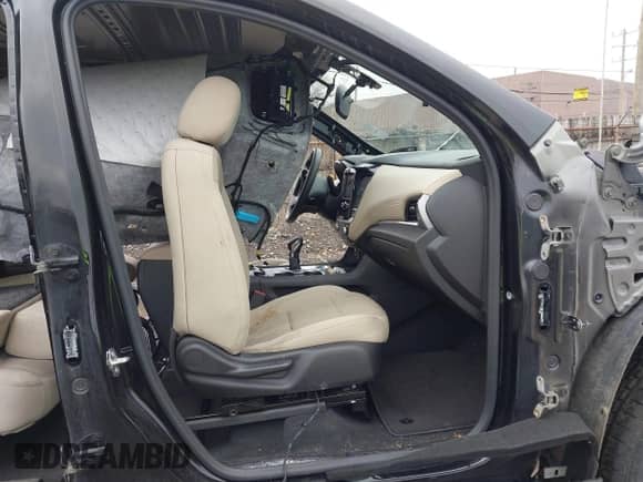 2022 Chevrolet Traverse LS z VIN 1GNERLKW3NJ107809, wystawiony jako IAAI lot #41481333 z przebiegiem Nie podano mil oraz . Historia ofert i sprzedaży dostępna na DreamBid. Obrazek 5.