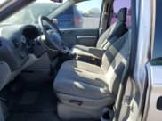 ✅ 2007 Dodge Caravan SE • VIN: 1D4GP25R67B196721 • Lot: 82289685. Wystawiony na Copart z przebiegiem 159 884 mil. Bezpłatny archiwum sprzedaży aukcyjnych z USA i szczegółowy raport historii pojazdu na DreamBid. Zdjęcie 7.