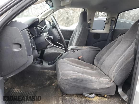 ✅ 2004 Dodge Dakota SLT • VIN: 1D7HG42N94S597423 • Lot: 85580334. Wystawiony na Copart z przebiegiem Nie podano. Bezpłatny archiwum sprzedaży aukcyjnych z USA i szczegółowy raport historii pojazdu na DreamBid. Zdjęcie 7.