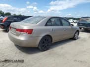 ✅ 2007 Hyundai Sonata GLS • VIN: 5NPET46C07H261390 • Лот: 72647154. Опубликован ранее на Copart с пробегом 131 116 миль. Бесплатный доступ к архиву аукционных продаж из США и подробный отчёт об истории автомобиля на DreamBid. Изображение 3.