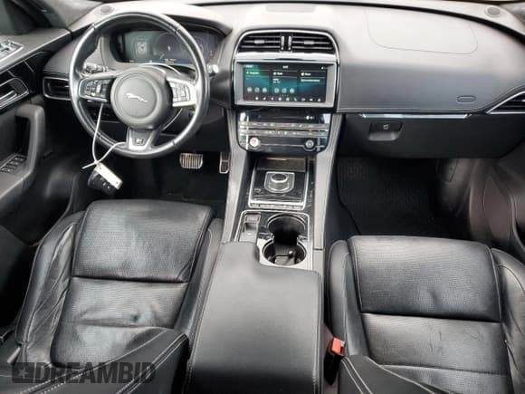 ✅ 2017 Jaguar F-Pace 35t R-Sport • VIN: SADCL2BV3HA497824 • Лот: 84928925. Опубликован ранее на Copart с пробегом 78 835 миль. Бесплатный доступ к архиву аукционных продаж из США и подробный отчёт об истории автомобиля на DreamBid. Изображение 8.