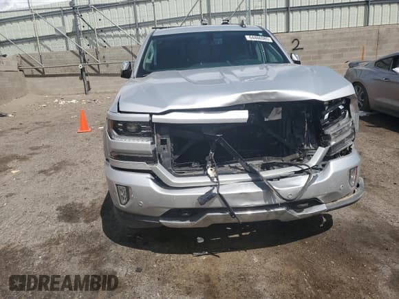 ✅ 2018 Chevrolet Silverado 1500 LTZ • VIN: 1GCVKSEC1JZ349941 • Lot: 64466985. Wystawiony na Copart z przebiegiem 63 640 mil. Bezpłatny archiwum sprzedaży aukcyjnych z USA i szczegółowy raport historii pojazdu na DreamBid. Zdjęcie 5.