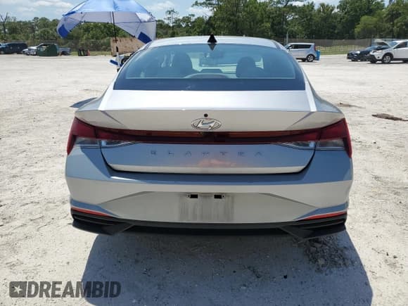 ✅ 2023 Hyundai Elantra SEL • VIN: 5NPLS4AG4PH089952 • Lot: 57362455. Listed on Copart with 39,861 mi. Free auction sales archive from the USA and detailed vehicle history report at DreamBid. Image 6.