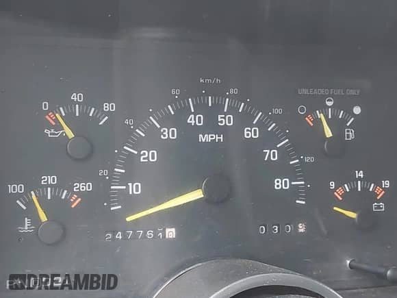 1994 Chevrolet Silverado 1500 z VIN 1GCEK14Z9RZ113856, wystawiony jako IAAI lot #43573290 z przebiegiem 247 761 mil mil oraz . Historia ofert i sprzedaży dostępna na DreamBid. Obrazek 7.