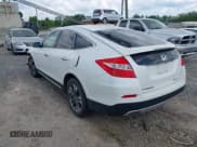 ✅ 2013 Honda Crosstour EX-L • VIN: 5J6TF2H53DL003304 • Lot: 42541986. Wystawiony na IAAI z przebiegiem 104 961 mil. Bezpłatny archiwum sprzedaży aukcyjnych z USA i szczegółowy raport historii pojazdu na DreamBid. Zdjęcie 3.
